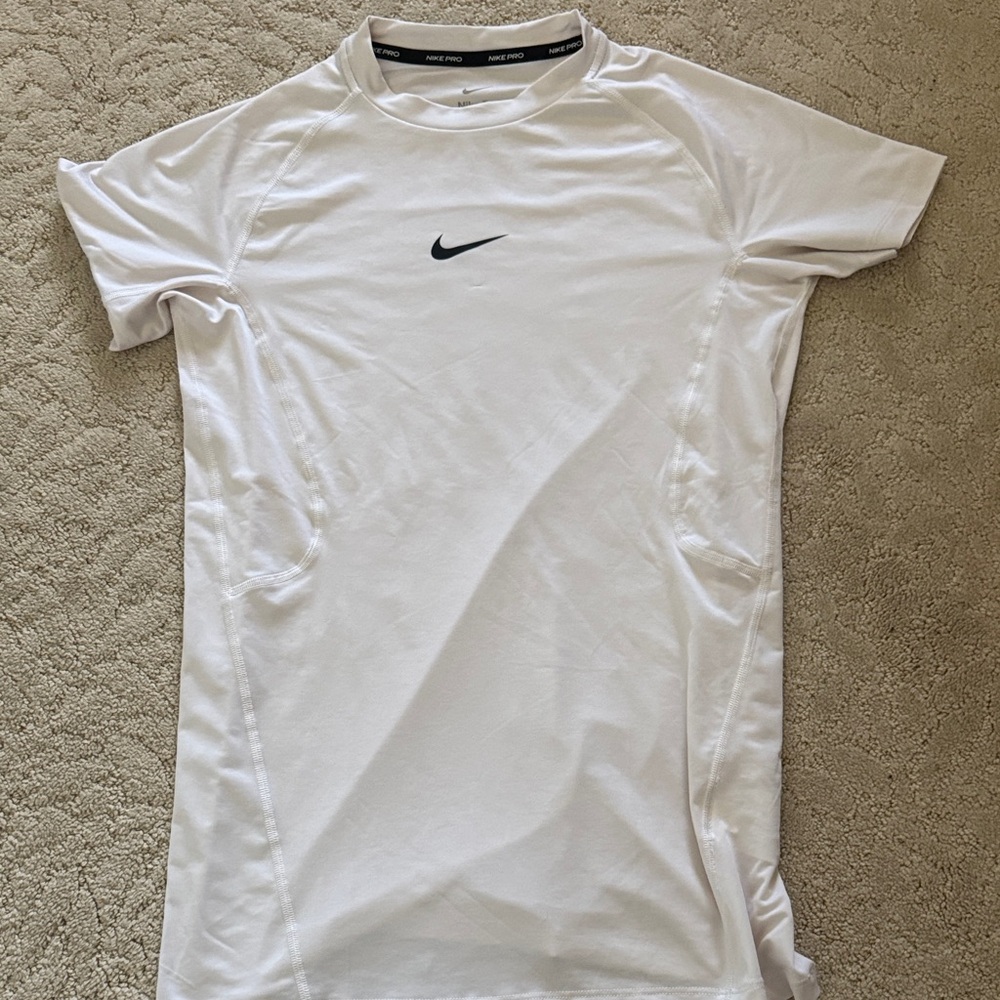 Nike Boys (XL) Nike pro Dri fit